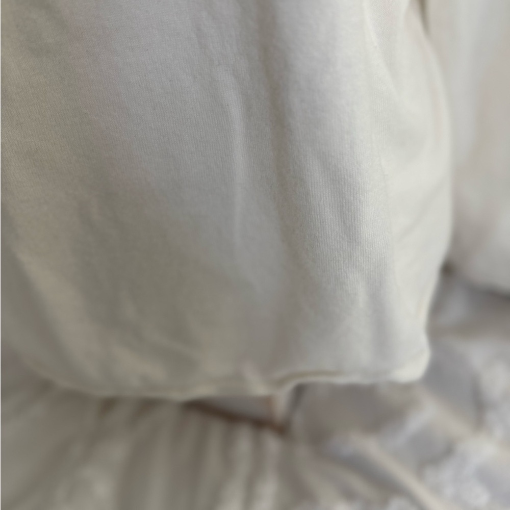 Elegant White Women's Sweater - Picture 10 of 10